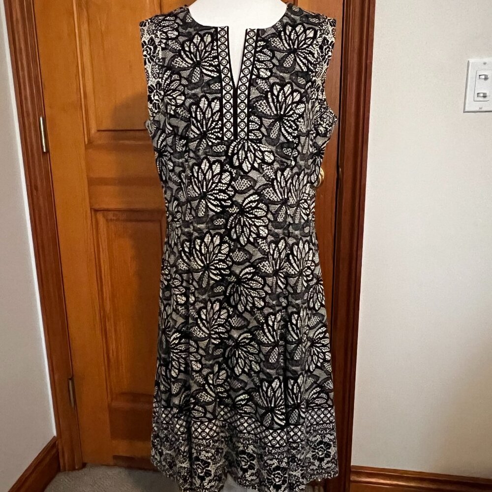 Adorne 14P Dress Stitch Fix Black and White Border Print